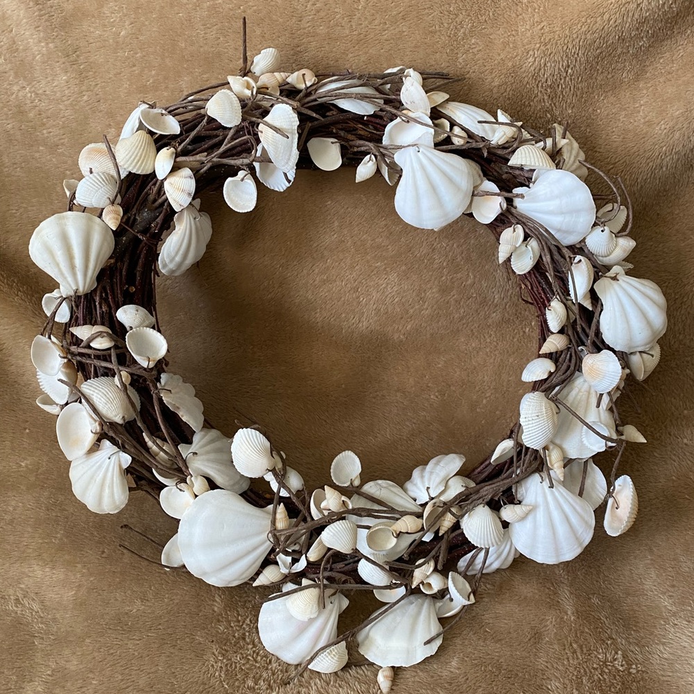 Shell wreath